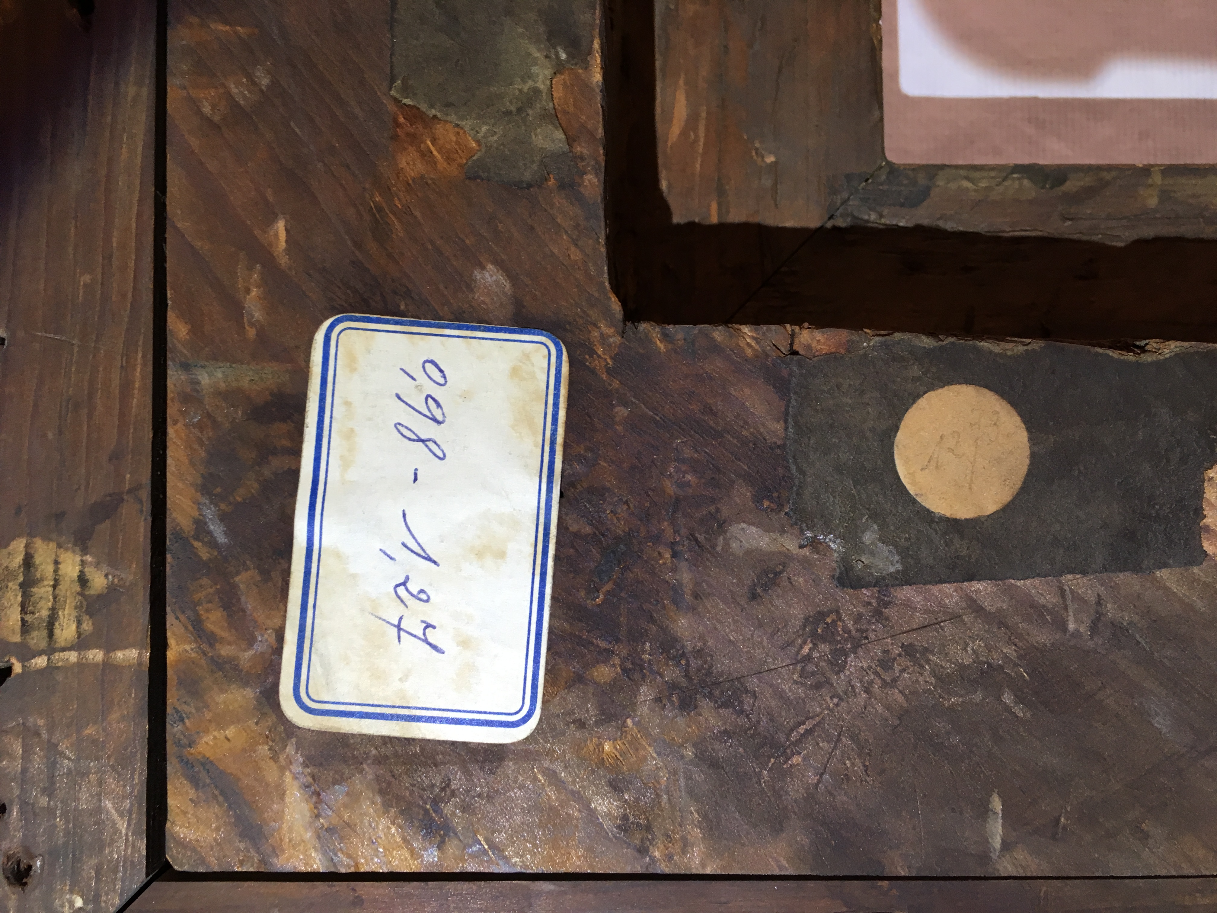 mnr/MNR00862/MNR862_CopyrightMuseeDuLouvre_ CadreRevers _ DetailEtiquette4.JPG